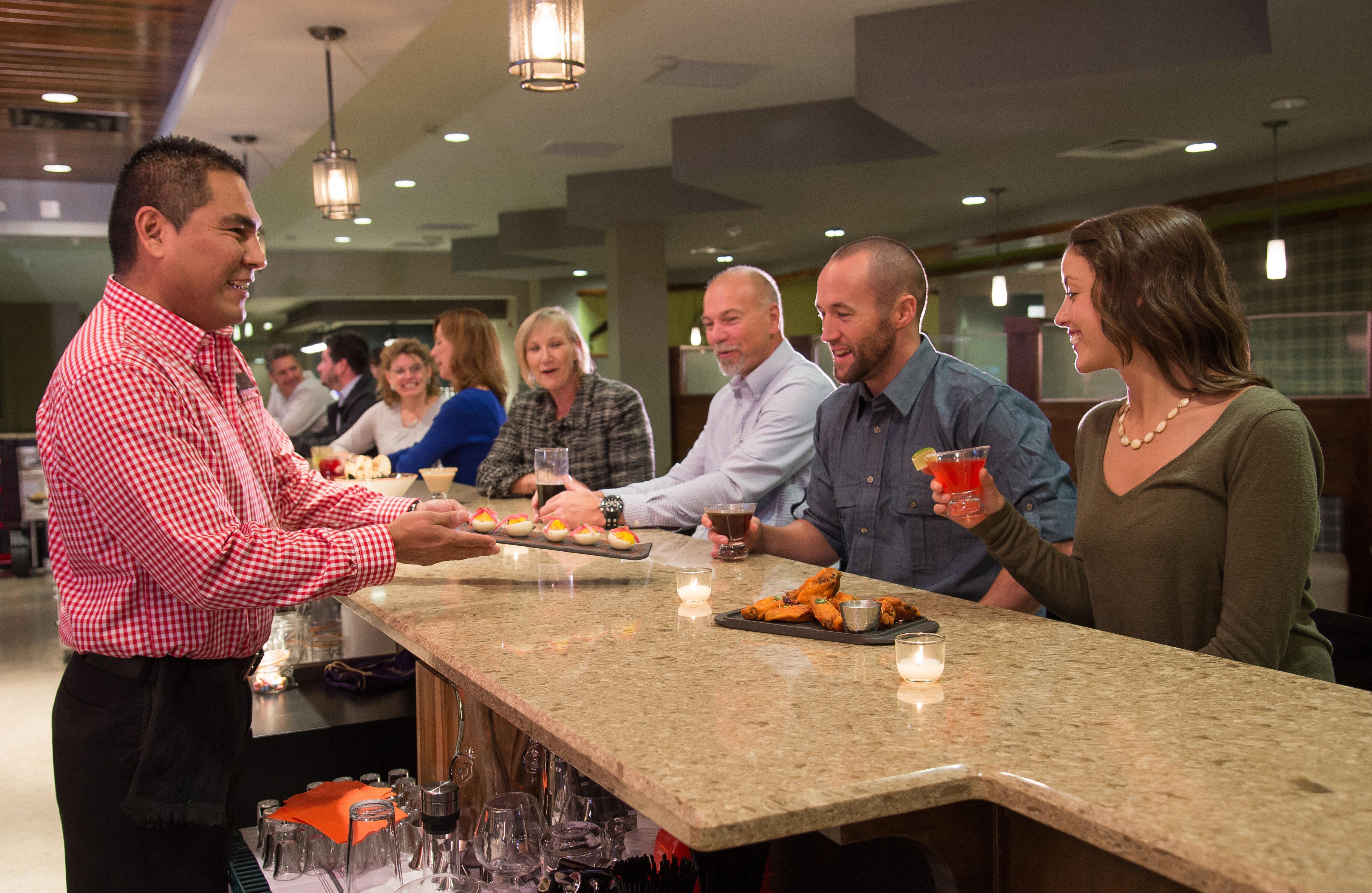 Hotel Indigo Traverse City By Ihg Exterior foto